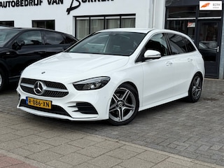 Mercedes-Benz B-klasse 180 Business Solution AMG, Stoelverwarming, Trekhaak, Elekt. klep