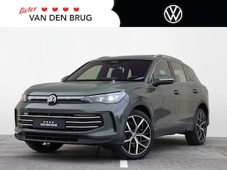 Volkswagen Tiguan 1.5 eHybrid Elegance 204PK DSG | Panoramadak | Led Matrix | Trekhaak | Camera | Stoel/stuurverwarming | Keyless | Side assist