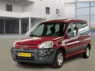 Citroën Berlingo 1.4i Cinqspace Club/ HOGE INSTAP/ TREKHAAK
