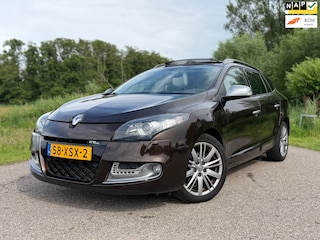 Renault Mégane Estate 1.5 dCi GT-Line / Stoelverwarming / Panoramadak / Goed onderhouden / Leder / Camera /