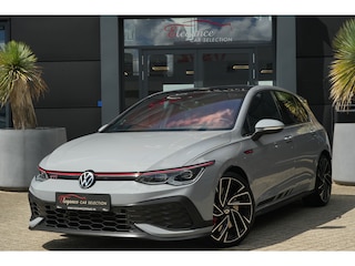 Volkswagen Golf 2.0 TSI GTI Clubsport 300pk Panoramdak/HarmanKardon/Camera