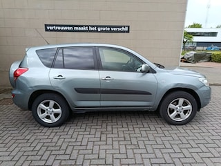 Toyota RAV4 2.0 VVTI EXECUTIVE AUTOMAAT