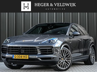Porsche Cayenne 3.0 E-Hybrid | NL Auto | Dealer Onderhouden | 18-Wegs Memory Seats | Panoramadak | 360 Camera | Luchtvering | Bose | Sport Chrono | Stoelventilatie | Stuur verwarmd | Soft Close | Trekhaak |