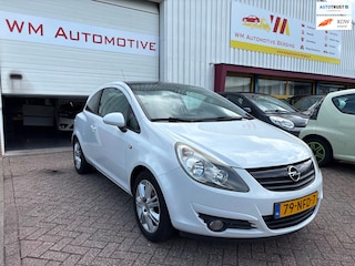 Opel Corsa 1.4-16V Color Edition