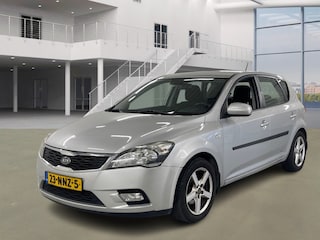 Kia Ceed Cee'd 1.4 CVVT X-ecutive/ LM VELGEN/ CRUISE