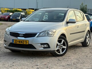 Kia Ceed Cee'd 1.4 CVVT X-ecutive/ LM VELGEN/ CRUISE