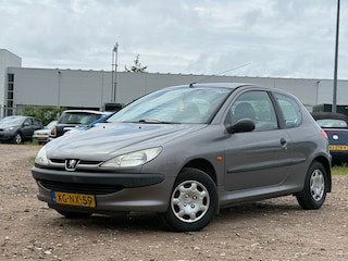 Peugeot 206 1.1 XN/ INRUILKOOPJE