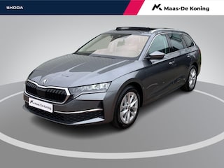 Skoda Octavia Combi 1.5TSI/150PK MHEV FL Design DSG · Panoramadak · Camera + Parkeersensoren · Apple/Android Car Play · Garantie t/m 21-05-2029 of 60000km.
