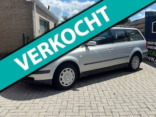Volkswagen Passat Variant 1.8-5V Trendline | lange apk | trekhaak | airco | cruise !!