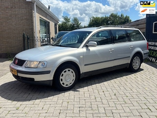 Volkswagen Passat Variant 1.8-5V Trendline | lange apk | trekhaak | airco | cruise !!