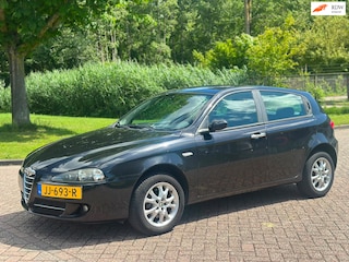 Alfa Romeo 147 1.6 T.Spark Impression/AIRCO/ELECRAMEN VOOR