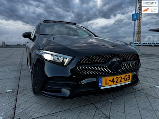Mercedes-Benz A-klasse 180 AMG Premium Plus PANO LEER FULL