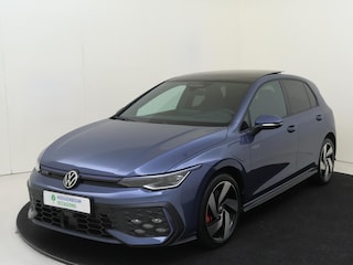 Volkswagen Golf 1.5 eHybrid GTE | SoH 100% | Panoramadak | Head-up Display | 360 camera | Adaptieve demping | Stoel- en stuurwielverwarming | Navigatie | Dodehoekdetectie | Adaptieve cruise control |