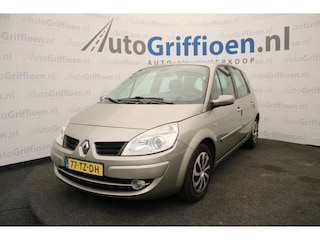 Renault Scénic 2.0-16V Tech Line nette MPV met trekhaak