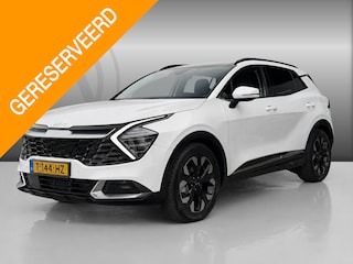 Kia Sportage 1.6 T-GDi Plug-in Hybrid AWD DynamicPlusLine PANORAMADAK | CAMERA | ELEKTRISCH VERSTELBARE STOELEN | STOELVERWARMING | STUURVERWARMING | NAVIGATIE | ALCANTARA INTERIEUR | LED | DODEHOEK DETECTIE | APPLE CARPLAY / ANDROID AUTO | ADAPTIEVE CRUISECONTROL | AFNEEMBARE TREKHAAK |