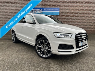 Audi Q3 1.4 TFSI S-Line Navi/20Inch/Led/Stoelverwaming