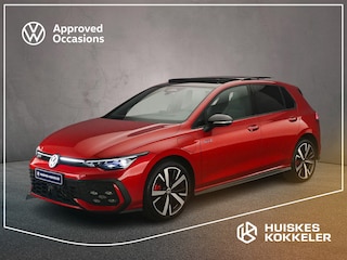 Volkswagen Golf GTE 1.5 TSI eHybrid 272pk DSG Automaat Trekhaak, Panoramadak, 360 camera, Lederen bekleding, Black Style, LED matrix koplampen, Adaptive cruise control