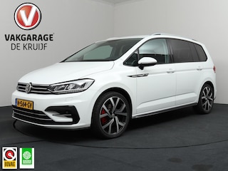 Volkswagen Touran 1.5 TSI Highline Business R 7p | Trekhaak | Camera | ACC | Carplay!