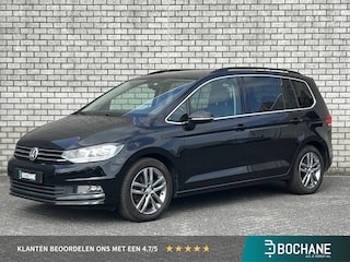 Volkswagen Touran 1.4 TSI Highline Business R 7p | Trekhaak | Parkeersensoren V+A | Stoelverwarming | Apple CarPlay / Android Auto |