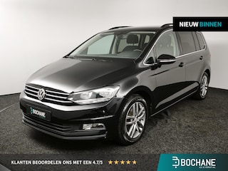 Volkswagen Touran 1.4 TSI Highline Business R 7p | Trekhaak | Parkeersensoren V+A | Stoelverwarming | Apple CarPlay / Android Auto |