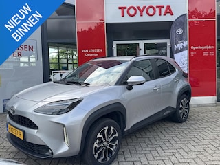 Toyota Yaris Cross 1.5 Hybrid 115 Dynamic DODEHOEKSENS. STOEL/STUURVERWARM. LED PRIVACY-GLASS APPLE/ANDROID AD-CRUISE CAMERA