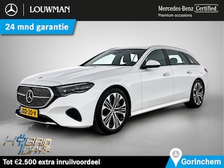 Mercedes-Benz Estate 300 e Luxury Line Plug-In Hybride Trekhaak | Rijassistentiepakket plus | Parkeerpakket met 360°-camera | Distronic | Sfeerverlichting. Inclusief 24 maanden Mercedes-Benz Certified garantie voor Europa.