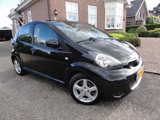 Toyota Aygo 1.0-12V Comfort AIRCO ! A.P.K.01-08-2027 !!