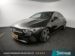 Mercedes-Benz CLA 180 Luxury Line | Panoramadak | Leder | Wide screen |