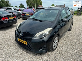Toyota Yaris 1.5 Full Hybrid Comfort Airco Dealer Onderhouden Nieuwe Apk