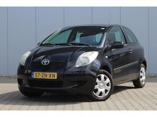 Toyota Yaris 1.0 VVTi | APK 04-2027 | Trekhaak |