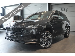 Skoda Karoq 1.5 TSI ACT Sportline Black Style navi camera led 19 inch !!