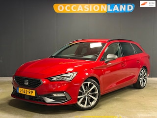 Seat Leon Sportstourer 1.5 eTSI FR|TREKHAAK|SFEER|CAMERA|KEYLESS|PDC|ACC|STUURV|LED|CARPLAY|18INCH|