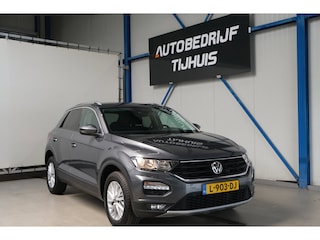 Volkswagen T-Roc 1.0 TSI Style - N.A.P. Airco, Cruise, Navi, PDC, Carplay.