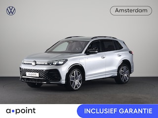 Volkswagen Tiguan 1.5 eHybrid R-Line Edition 204 pk Automaat (DSG) | Verlengde garantie | Navigatie | Trekhaak (wegklapbaar) | Parkeersensoren (Park assist) | Rondomzicht camera | Black Style pakket | R-Line |