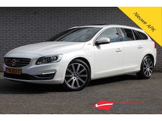 Volvo V60 D6 Plug-In Hybrid 283pk Geartronic AWD Momentum | Camera | Stoelverwarming | PDC | Cruise | NAVI