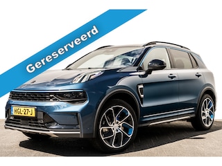 Lynk & Co 01 1.5 Plug-in Hybrid 262 Pk I Zwarte hemel I Panoramadak | Stuurverw. | 360 Camera | 20 inch LMV