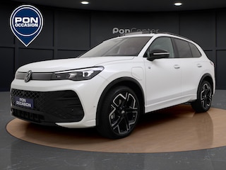 Volkswagen Tiguan 1.5 eHybrid R-Line | Pano Dak | Trekhaak | 360 Camera | Head-up Display | Harman Kardon | Side Assist | ACC | Elek. Achterklep | Elek. Stoelen | Stuur-/Stoelverwaming V+A | Black Style |