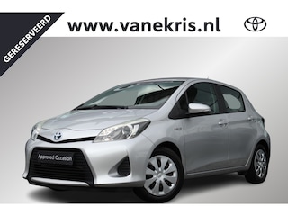 Toyota Yaris 1.5 Hybrid Aspiration, Cruise control, Climate control, Bluetooth.