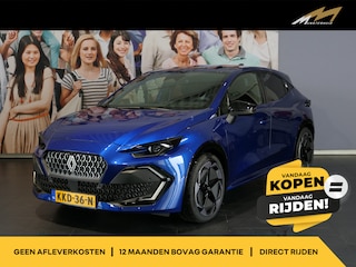 Renault Clio 1.8 Hybrid 160 techno - DEMO! - Dodehoek - Stoelverwarming - Parkeerassistent - 360 Camera