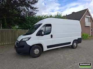 Peugeot Boxer 2.2 BlueHDi 120 L2H2 Premium