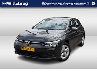 Volkswagen Golf 1.0 eTSI 110pk Life / App-Connect / LED / LM 16'' / Parkeersensoren