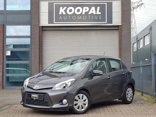 Toyota Yaris 1.5 Full Hybrid Aspiration | Trekhaak | Camera | Dealer Onderhouden