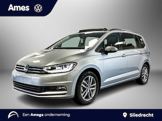 Volkswagen Touran 1.5 TSI 150pk DSG Comfortline 7p | 7 zitplaatsen | Panoramadak | Dodehoeksensoren