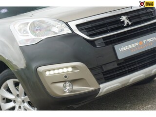 Peugeot Partner 1.2 110PK Outdoor | Nocciola metallic | Cruise/AC/PDC/Bluetooth - Keurig!