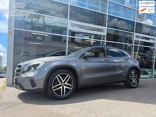 Mercedes-Benz GLA 180 Premium Plus
