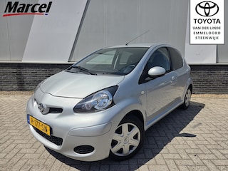 Toyota Aygo 1.0-12V Aspiration Red Navigator Airco Volledig onderhouden