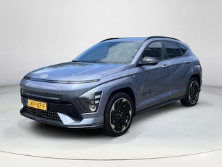 Hyundai Kona N Line Business 64.8 kWh | Uit voorraad leverbaar! | Adaptieve Cruise Control | Parkeersensoren voor en achter | Dodehoekdetectie | Navigatie | Stoel / Stuurverwarming | Keyless entry en start| Uit Voorraad Leverbaar |