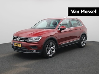 Volkswagen Tiguan 1.5 TSI ACT Comfortline | Adaptieve Cruise Control | Blind Spot Warning | Stoel- & Stuurverwarming | Full-Map Navigatie | PDC Voor + Achter | 19" LMV | Licht- & Regensensor | Privacy Glass