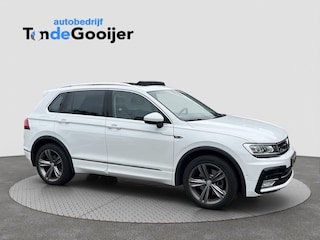 Volkswagen Tiguan 2.0 TSi DSG 4Motion Highline Business R-Line | EL. TREKHAAK | STANDKACHEL | PANORAMADAK |