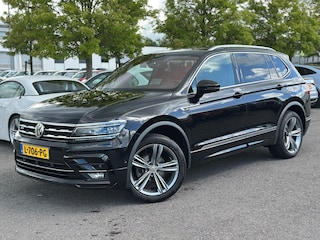 Volkswagen Tiguan 1.5 TSI Highline Business R 5p | Trekhaak | Pano | Zeer compleet!